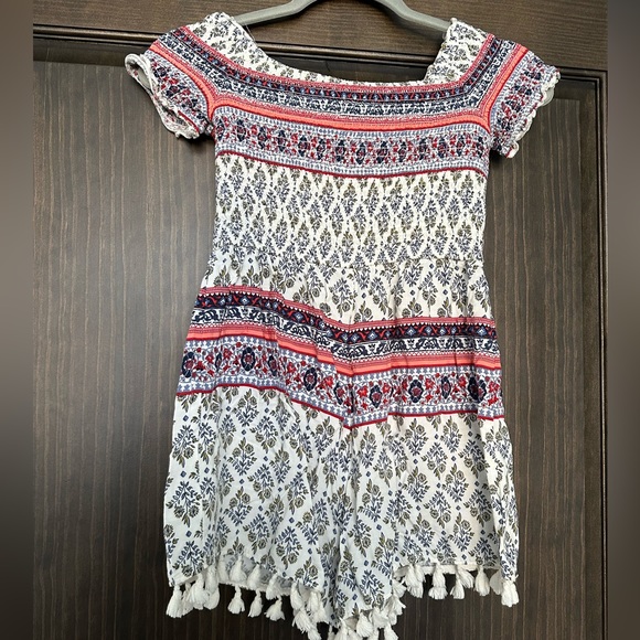 Adorable Girls Shorts Romper Size 10/12 - Picture 1 of 4
